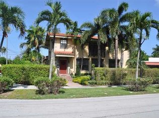 5787 N Bay Rd, Miami Beach, FL 33140