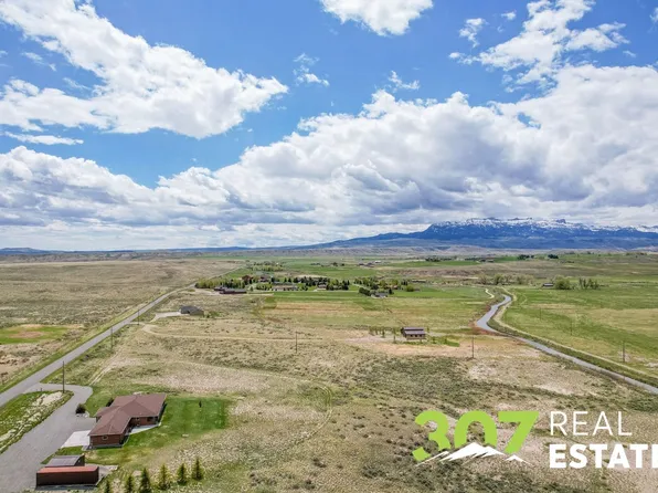 Diamond Basin Rd, Cody, WY 82414