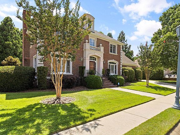 2nd image of 255 Chancellors Park Ct