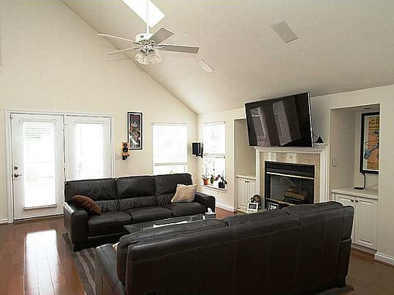 2nd image of 2241 Cape Arbor Dr