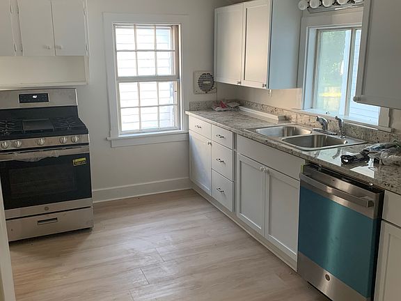 2nd image of 5894 Andersonville Rd