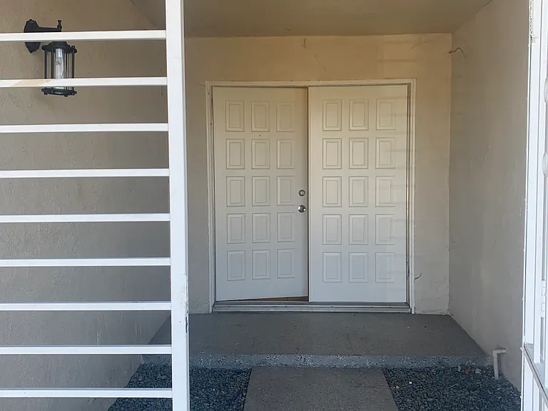 22721 Cottonwood Ave — Photo 15