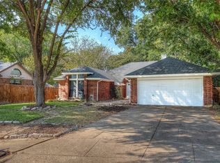 704 Creekview Ct, Mesquite, TX 75181