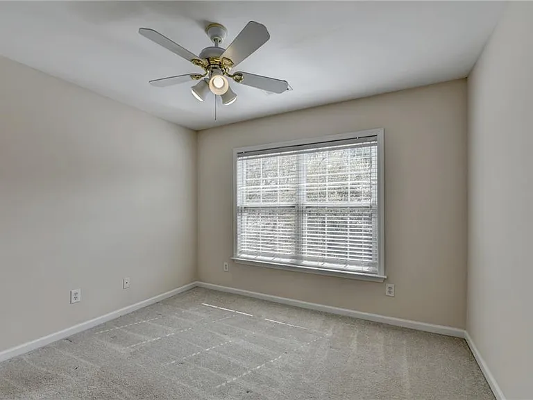 100 Hawnley Trce — Photo 41