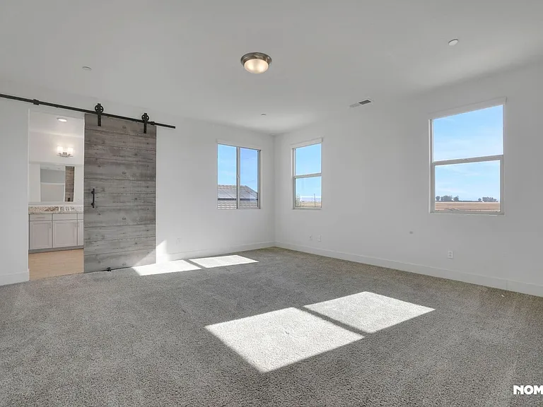 12925 Knightsbrook Ave — Photo 19
