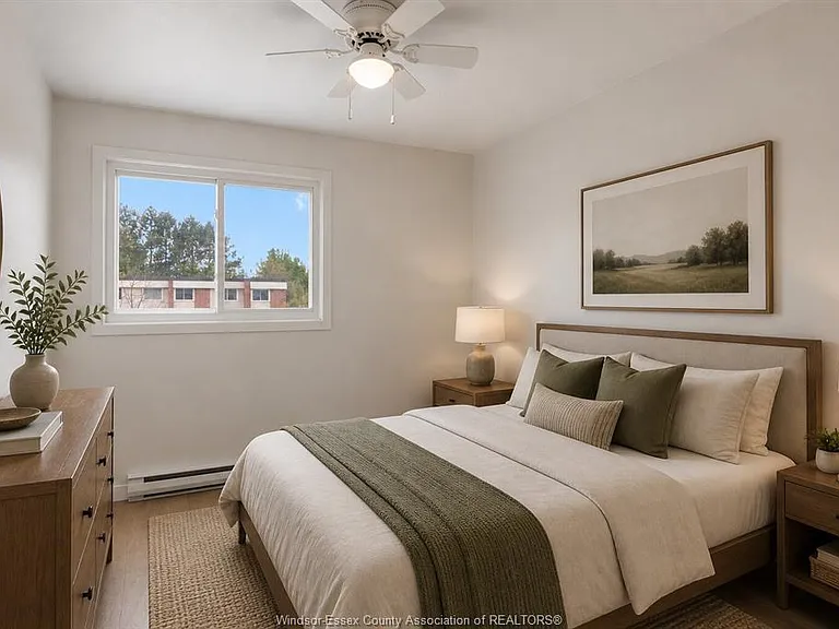 328 Fryer St — Photo 5
