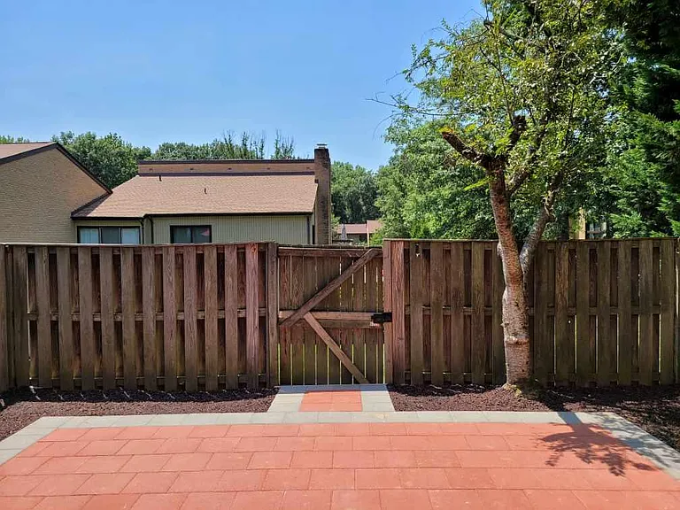 3145 Eakin Park Ct — Photo 19