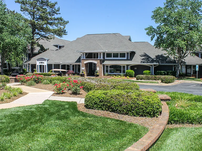 Legacy Ballantyne Apartments — Photo 22