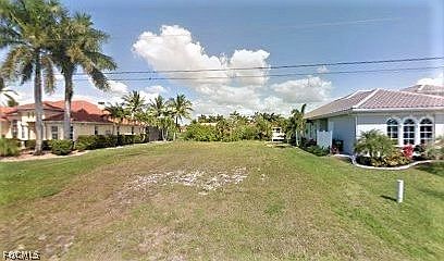 1st image of 5335 SW 22nd Ave