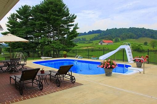 2nd image of 29353 Rivermont Dr