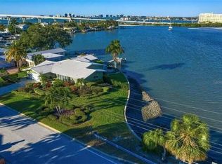 502 Palm Dr, Largo, FL 33770