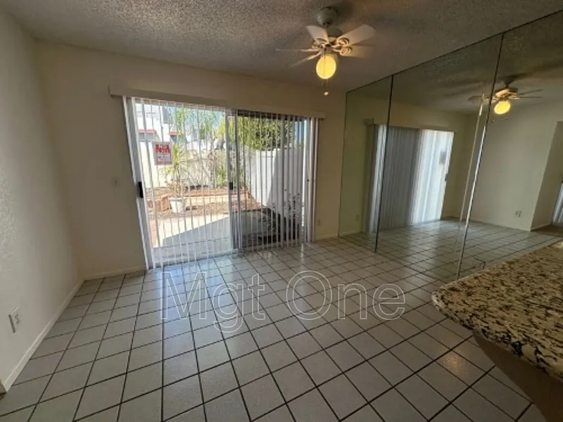 3 bed, 3.0 bath, 1338 sqft, $4,095 — Photo 4