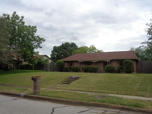 2nd image of 1507 Valleyview Ln