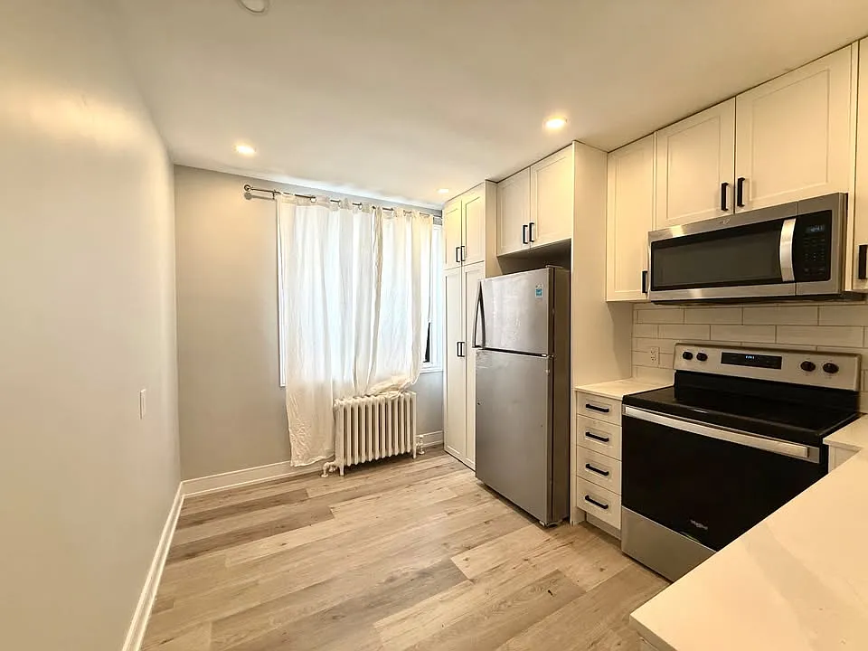Unit 7- 1 East 35th Street Hamilton Ontario L8V3X5 — Photo 3