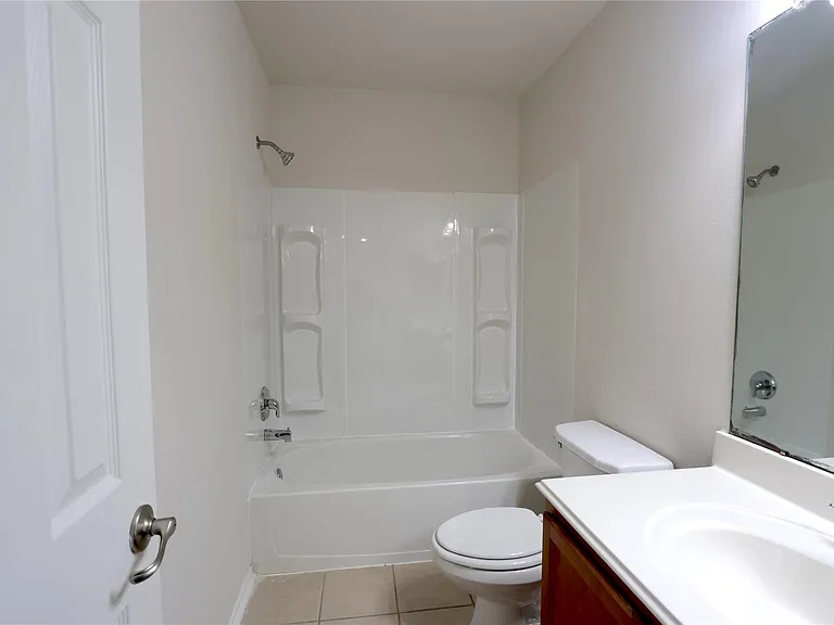 14407 Birch Knoll Ln — Photo 12