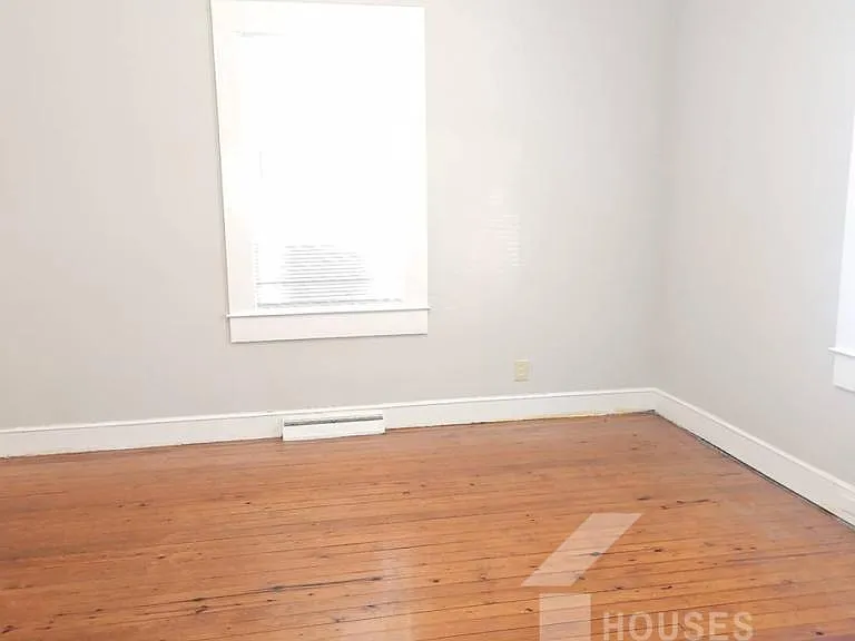 263 Beacon St — Photo 13