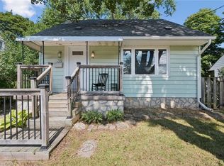 39 Ridgewood Ave, Guelph, ON N1H 6C3