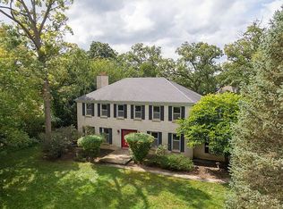 4715 Walkup Rd, Crystal Lake, IL 60012