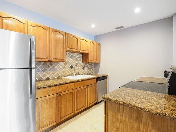 2nd image of 1912 Palmland Dr #4