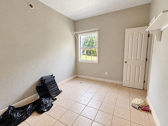 3rd image of 137 Adams Way