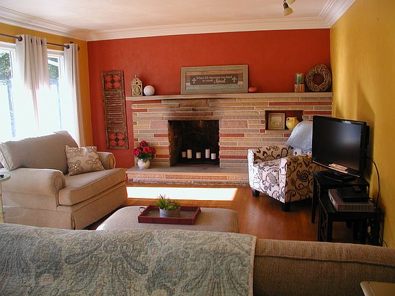 2nd image of 109 Iroquois Dr