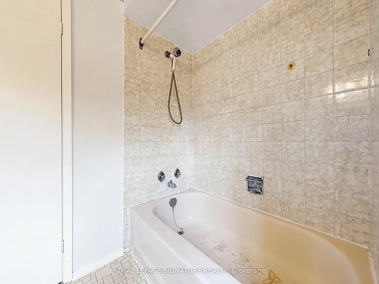 94 Howlett Ave — Photo 40