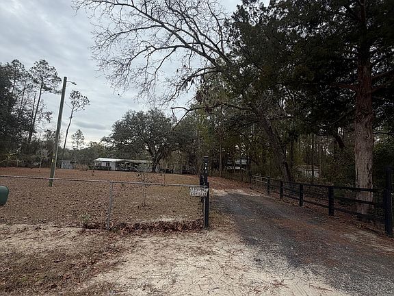 4th image of 745 Saint Marys River Bluff Rd