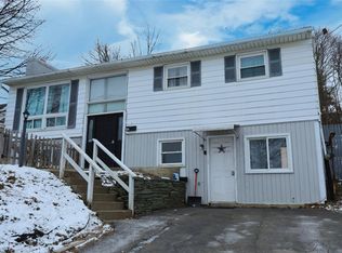 306 Hooper Rd, Endwell, NY 13760
