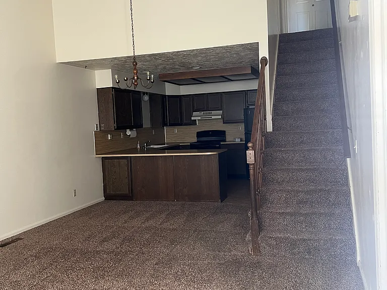 48 Aspen Grove Dr E #O-8 — Photo 3