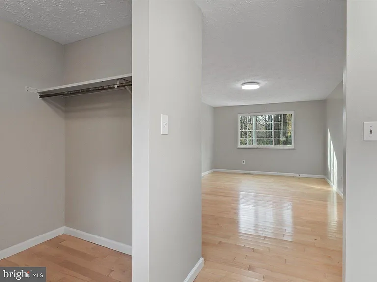 8463 Monarch Ct — Photo 33