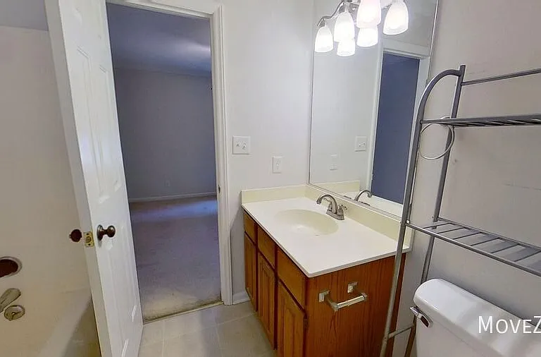 5622 Darrow Dr — Photo 13