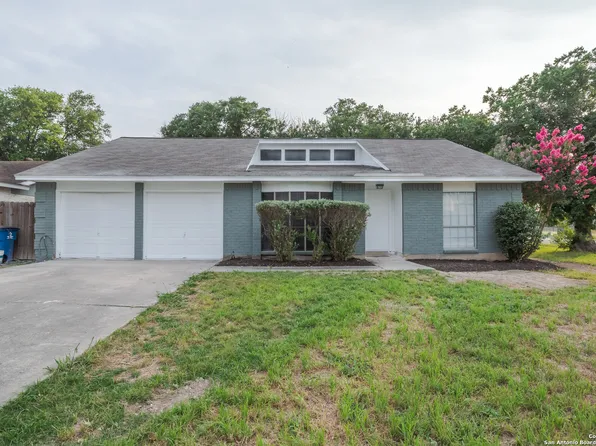 5021 WEDGEWOOD DR, Schertz, TX 78108