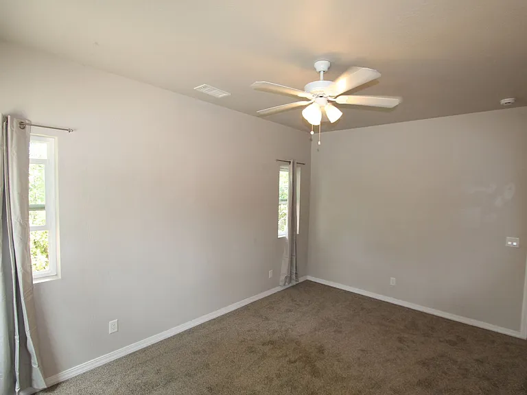504 S O'Leary St — Photo 17