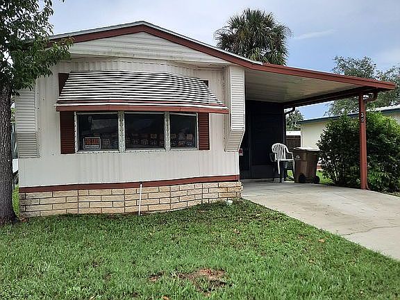 2nd image of 39 Lake Griffin Dr
