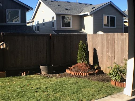 4th image of 3821 Discovery Ave SW
