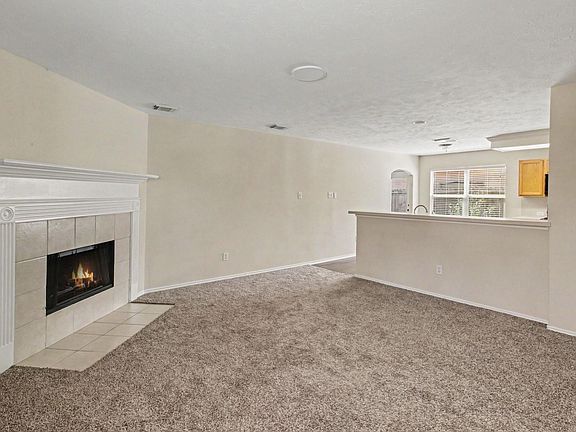 2nd image of 18507 Sunrise Pines Dr