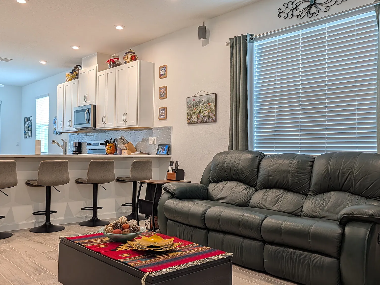 3 bed, 2.5 bath, 1704 sqft, $2,750 — Photo 4