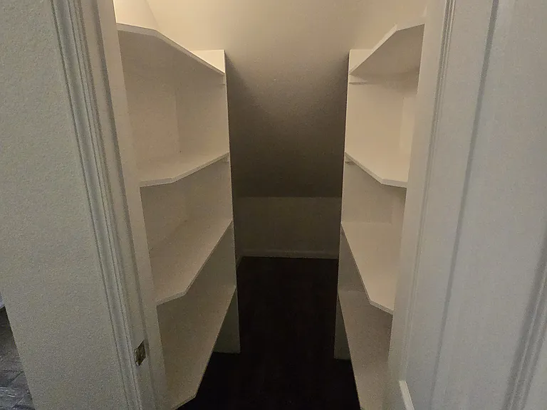708 Eucalyptus Ave — Photo 13
