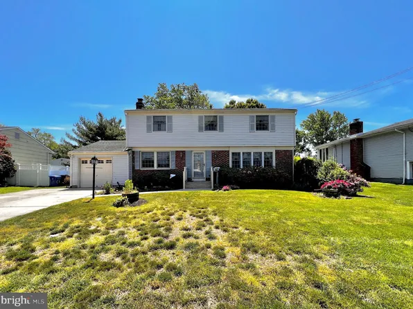 60 Cornell Dr, Delran, NJ 08075