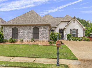 405 W Cowan Creek Cv, Brandon, MS 39047