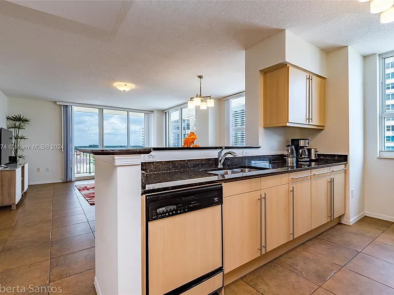 2080 S Ocean Dr #602 — Photo 10
