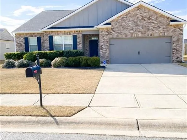2108 Sawgrass Dr, Hampton, GA 30228