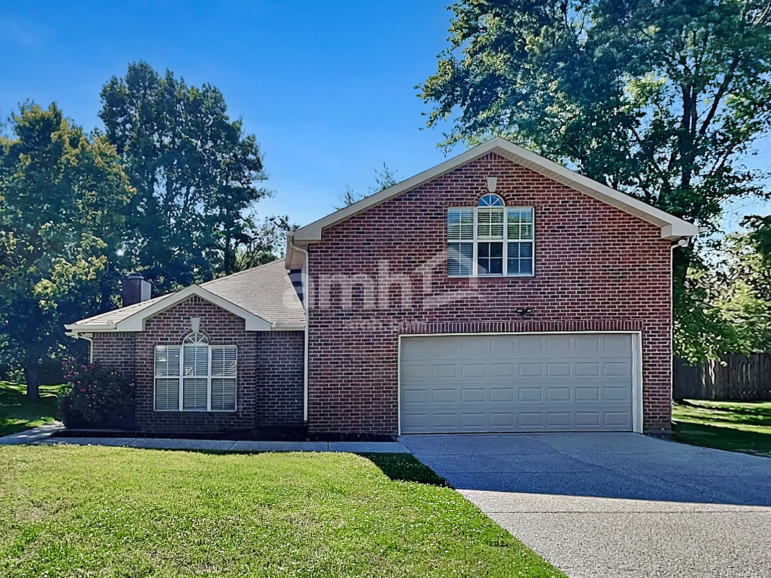 4 bed, 2.0 bath, 2330 sqft, $2,645 — Photo 1
