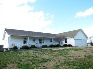 31575 Nodaway Dr, Lebanon, MO 65536