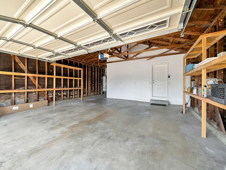 13341 Cromwell Dr — Photo 49