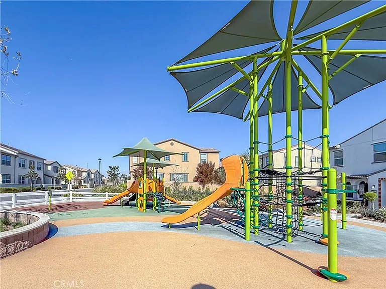7099 Vernazza Pl — Photo 23