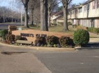 1747 Crooked Creek Ln, Germantown, TN 38138