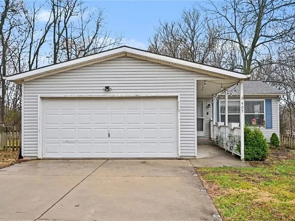 405 Wherritt Ln, Liberty, MO 64068