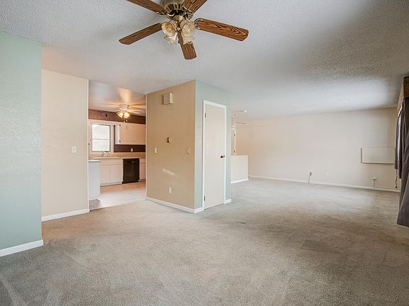 5th image of 3412 34th Ave #D1d57a889