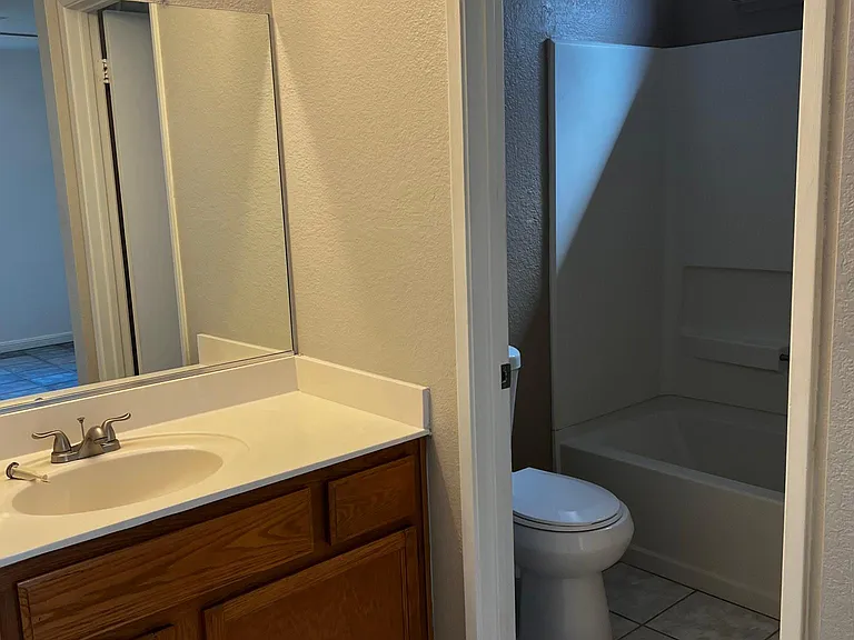 2010 Falmoth Cir — Photo 11